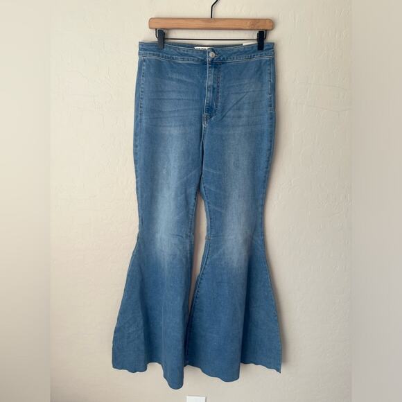 NEW Free People we the free just float on high rise flare jeans 31 - Picture 6 of 12